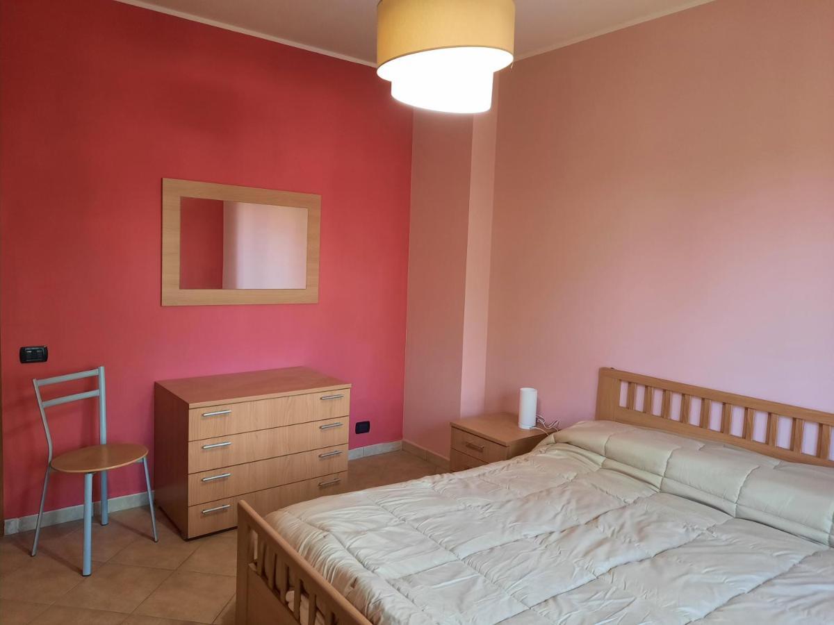 Casa Di Luca Διαμέρισμα Marco Simone Εξωτερικό φωτογραφία