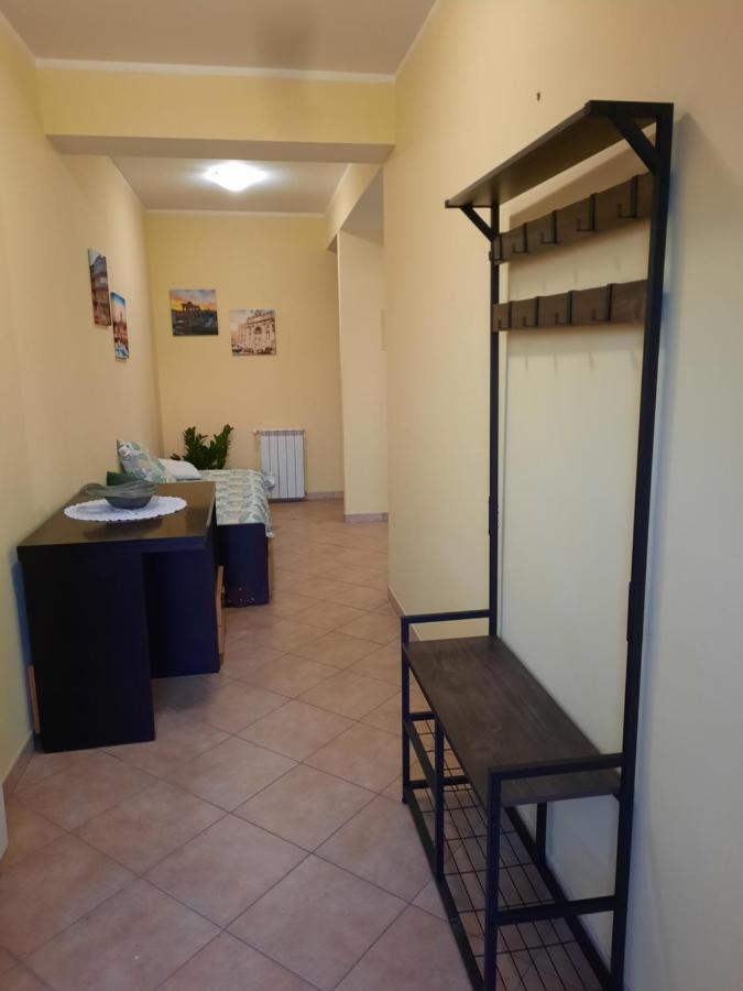 Casa Di Luca Διαμέρισμα Marco Simone Εξωτερικό φωτογραφία
